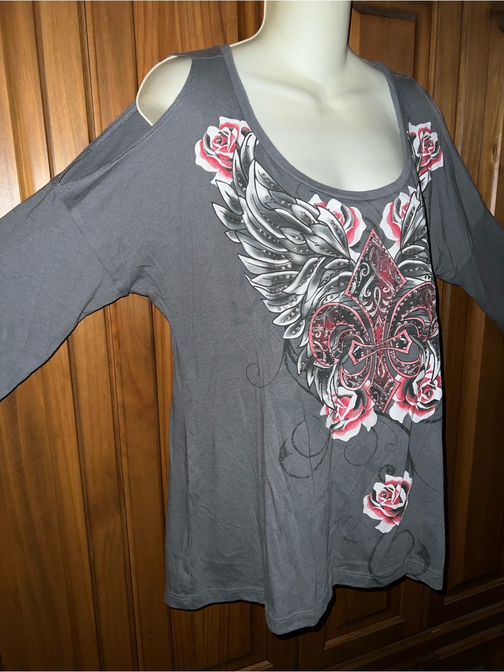 Appropriate Behavior top - Picture 4 of 8